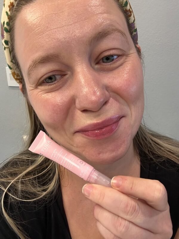 ⁦TULA Skin Care Rose Glow + Get It Lip Balm - Hydrating Peptide Lip Treatment with Hyaluronic Acid & Vitamin E, 0.28 oz.⁩ - الصورة ⁦8⁩